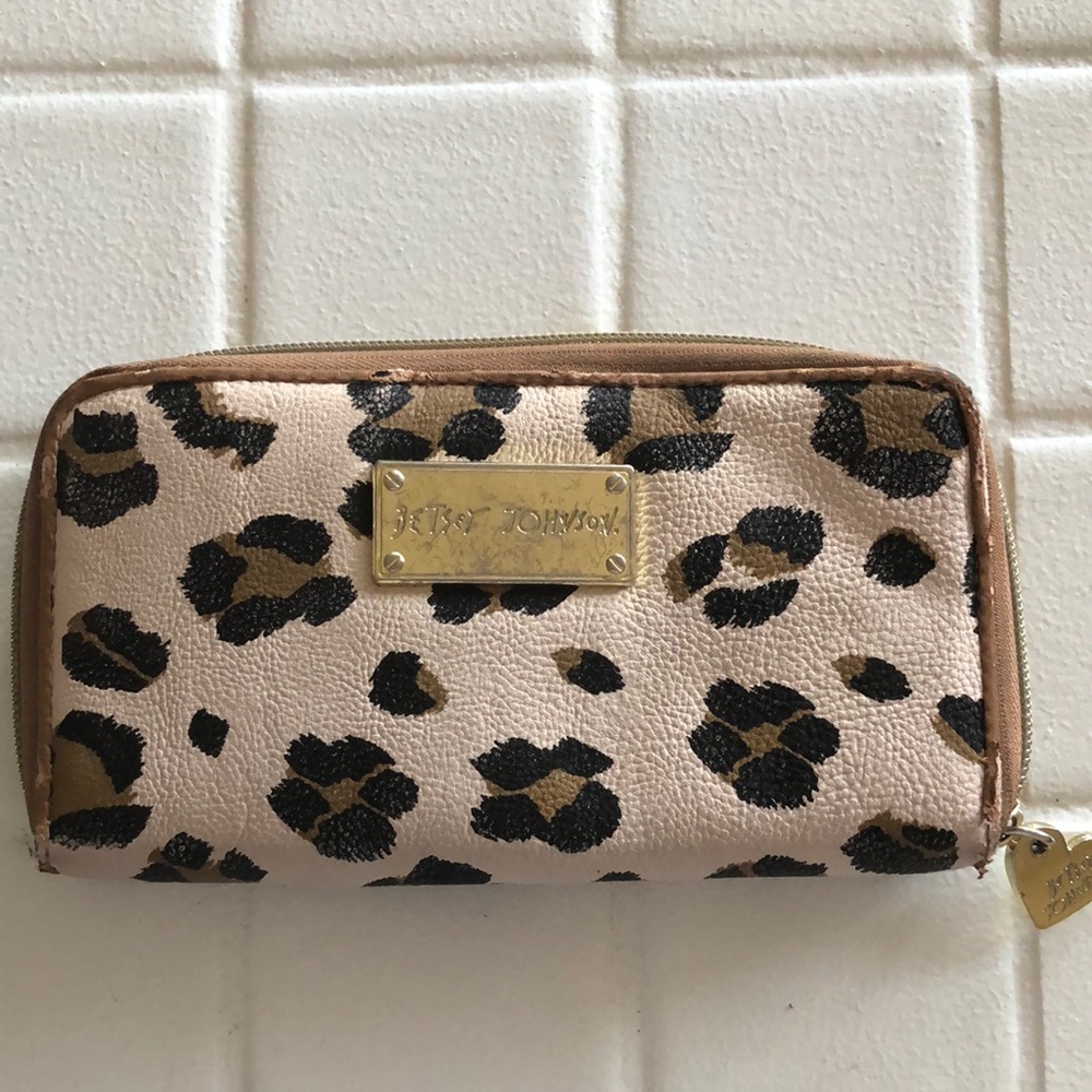 Betsey Johnson Cheetah Print Zip Up Wallet